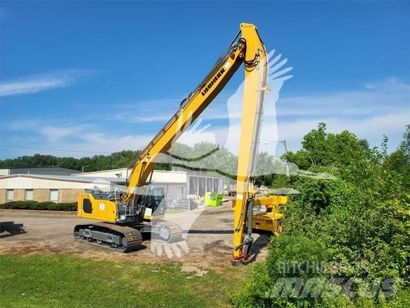 Liebherr R945 Crawler excavators