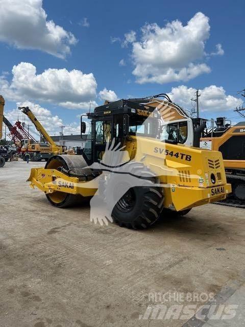 Sakai SV544TB Single drum rollers