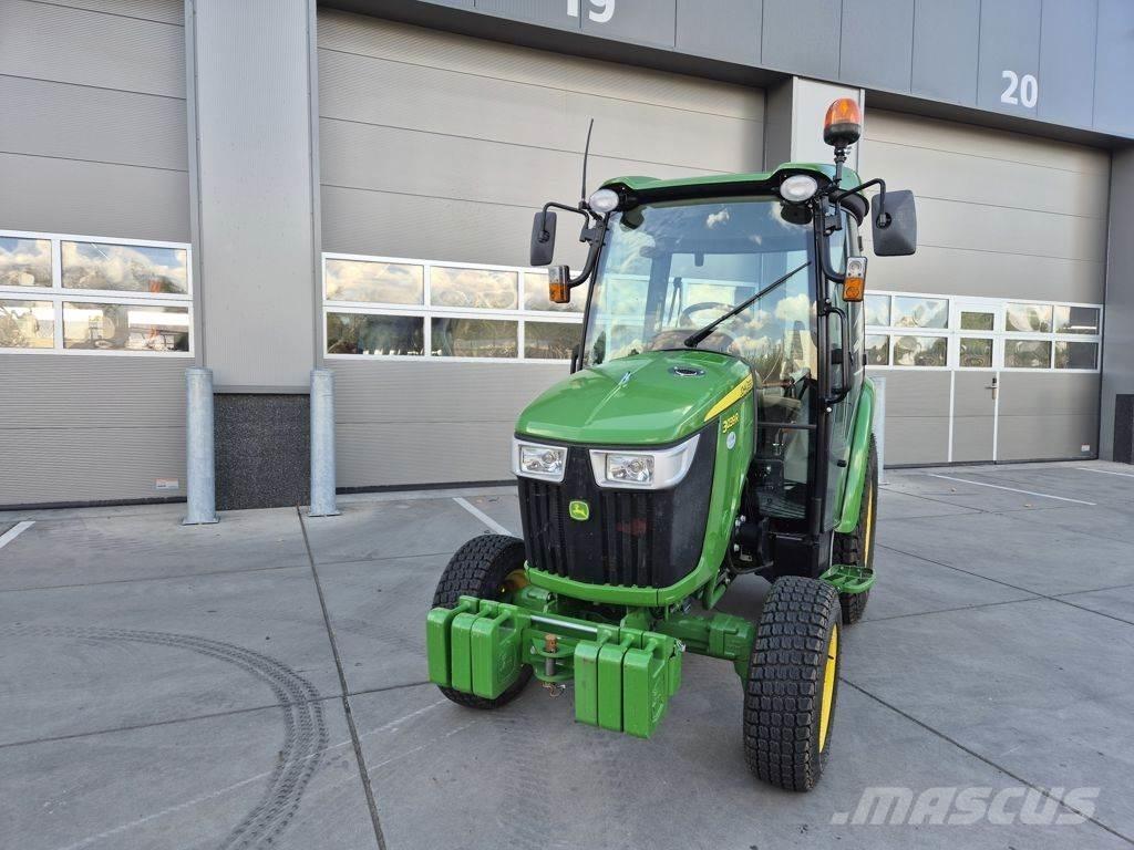 John Deere 3039R Tractors