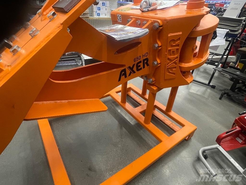 Axer 650 Cranes and loaders