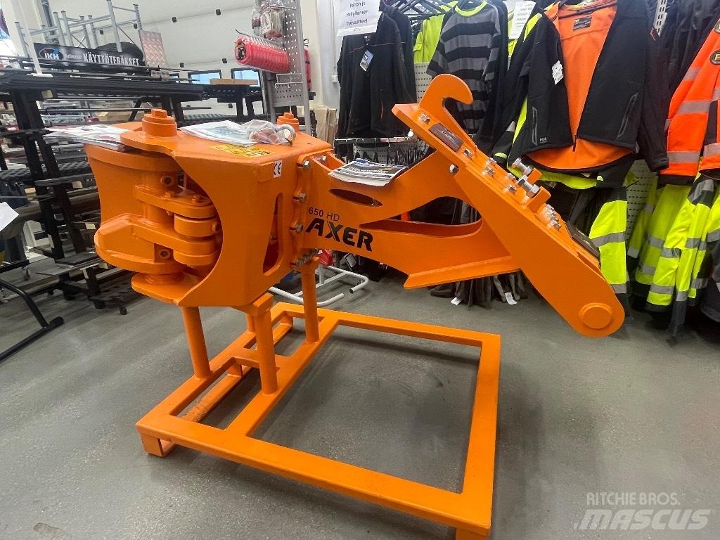 Axer 650 Cranes and loaders