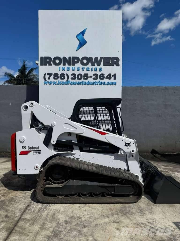 Bobcat T 740 Skid steer loaders