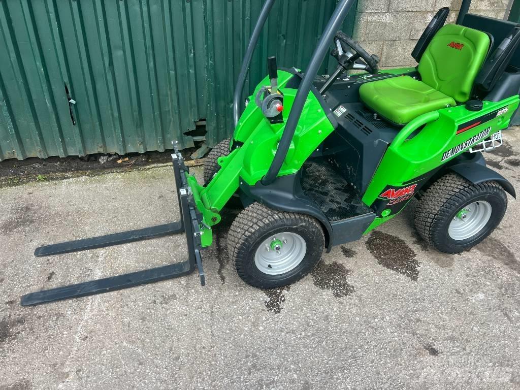Avant 225 Multi purpose loaders