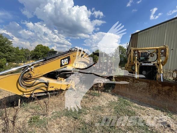 CAT 320 Crawler excavators
