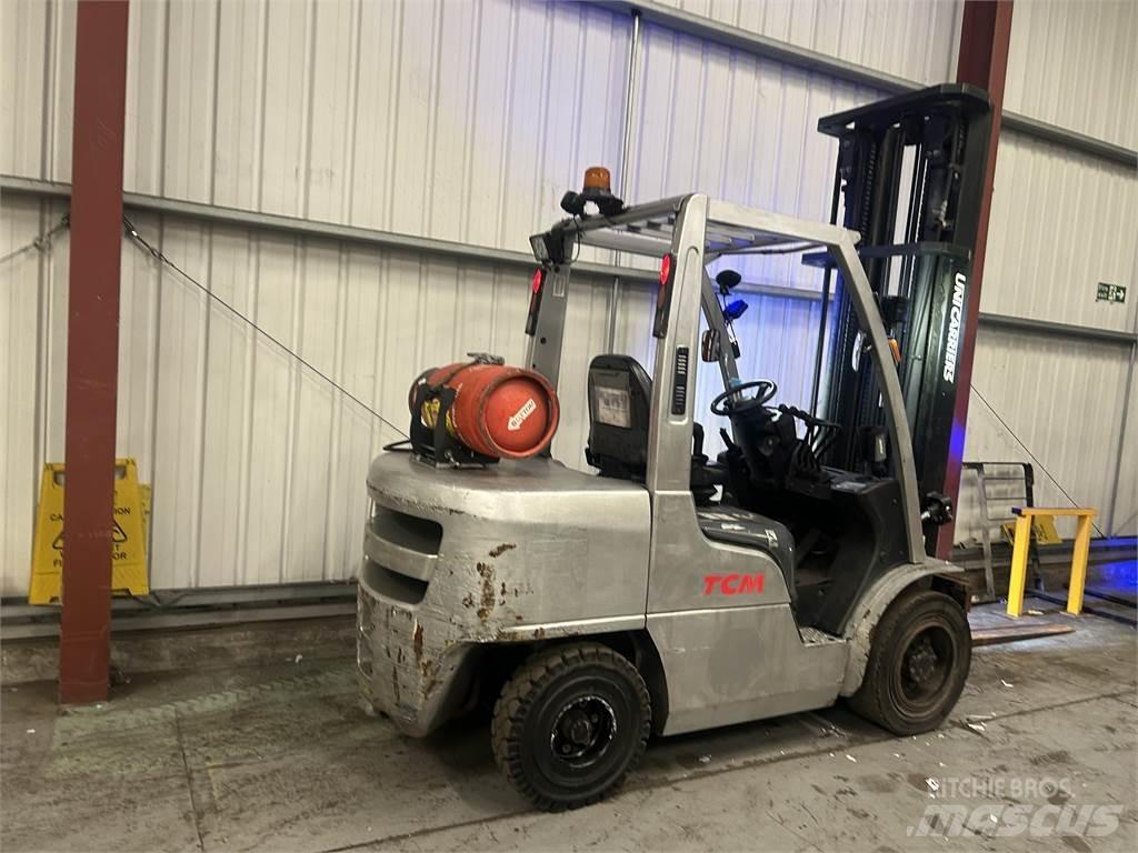 TCM UG1F2A35DU LPG trucks