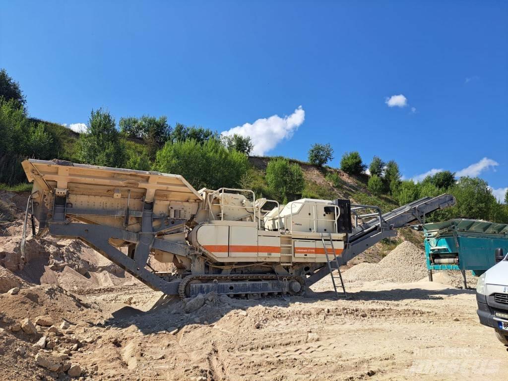 Metso NP 1110M Mobile crushers