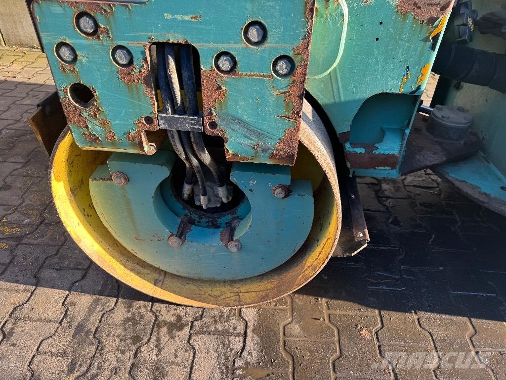 Ammann AV 33-2 Twin drum rollers