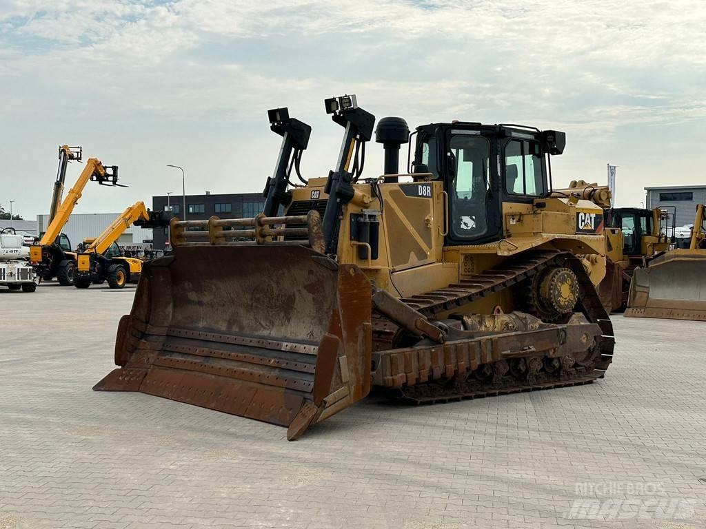 CAT D8R Crawler dozers