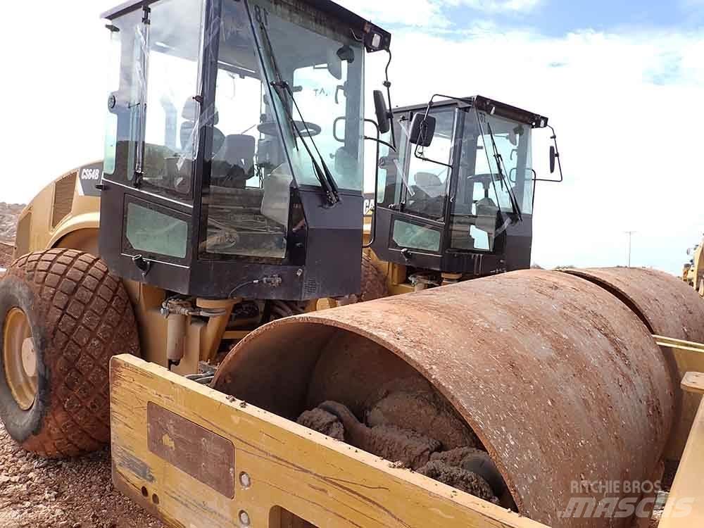 CAT CS64B Plate compactors