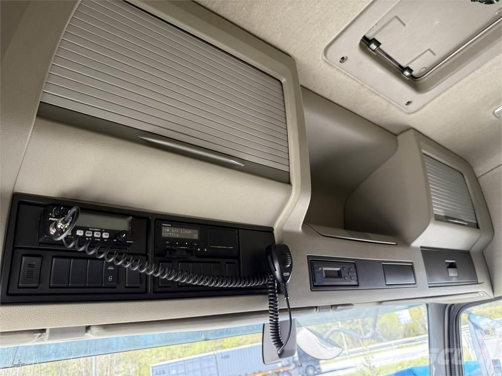 Volvo FMX 6x4 Tractor Units