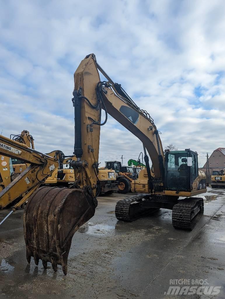 CAT 323 D Crawler excavators