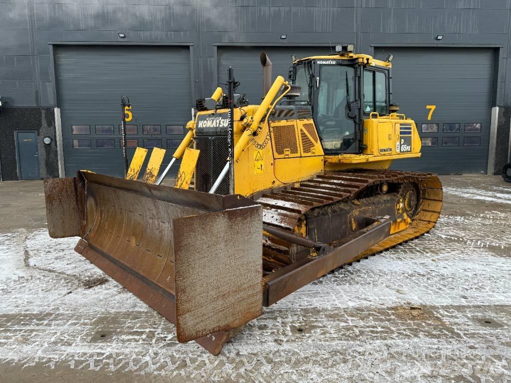 Komatsu D65PX-18 Crawler dozers