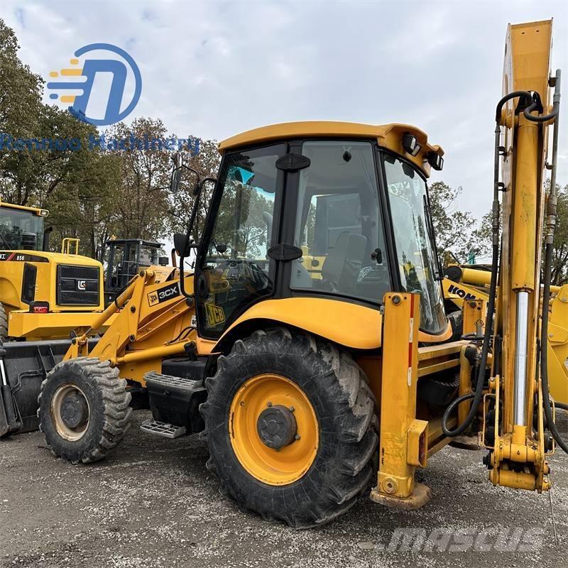 JCB 3 CX Backhoe loaders