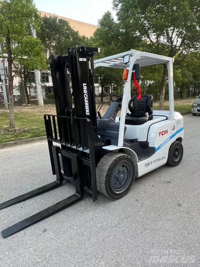 TCM fd30 Diesel trucks