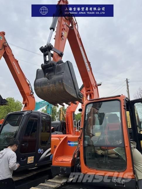 Doosan DX 75 Crawler excavators