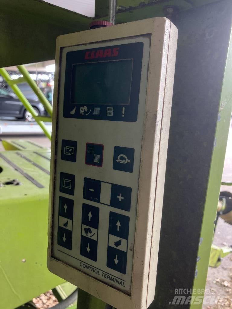 CLAAS Rollant 255 RC Round balers