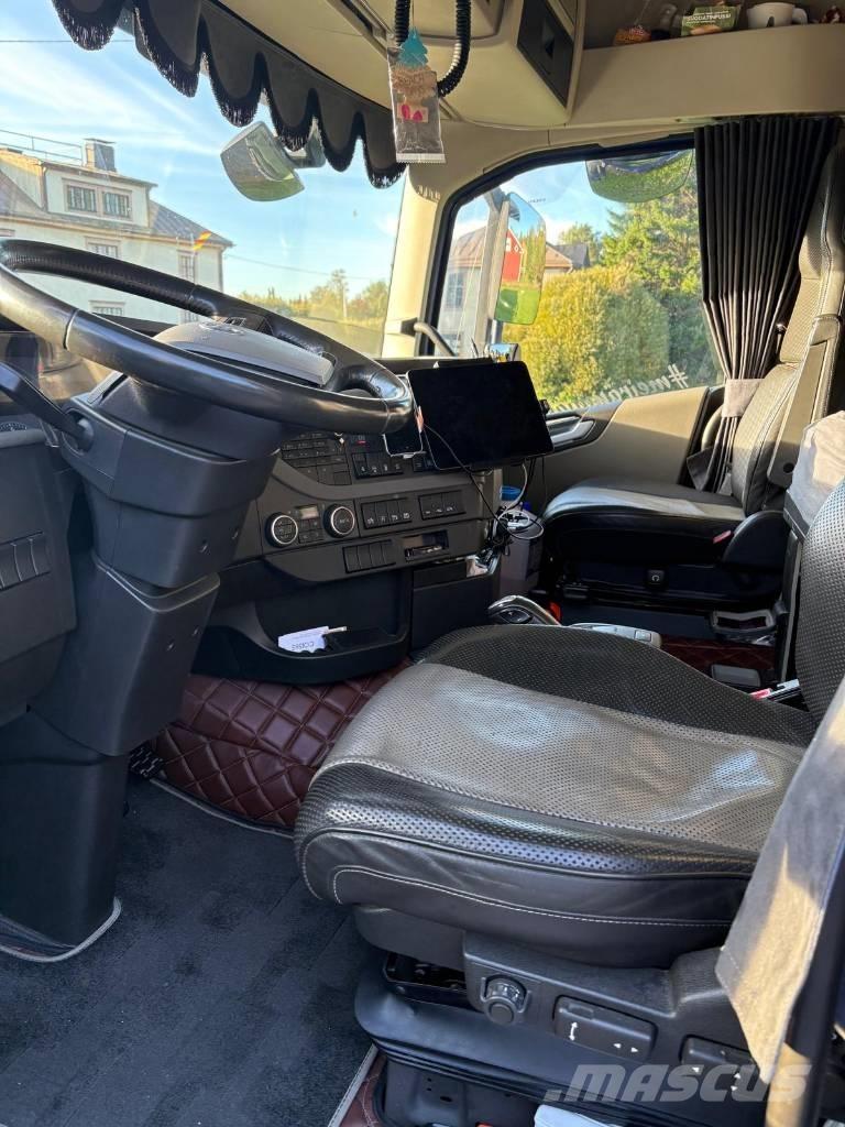 Volvo FH 13 500 Tractor Units