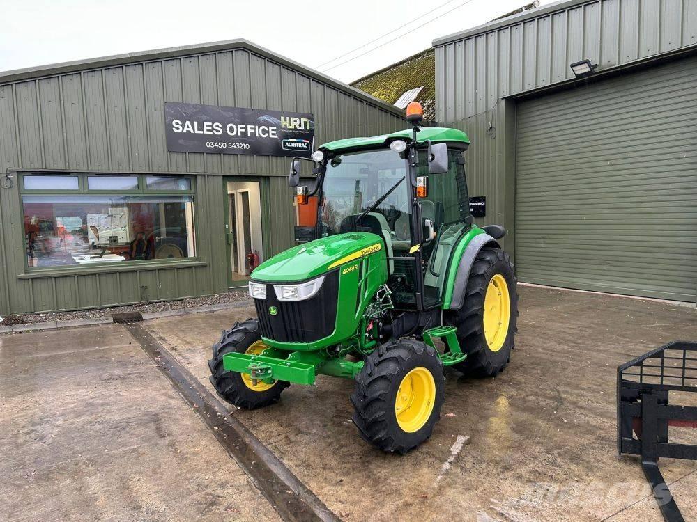 John Deere 4049 R Compact tractors