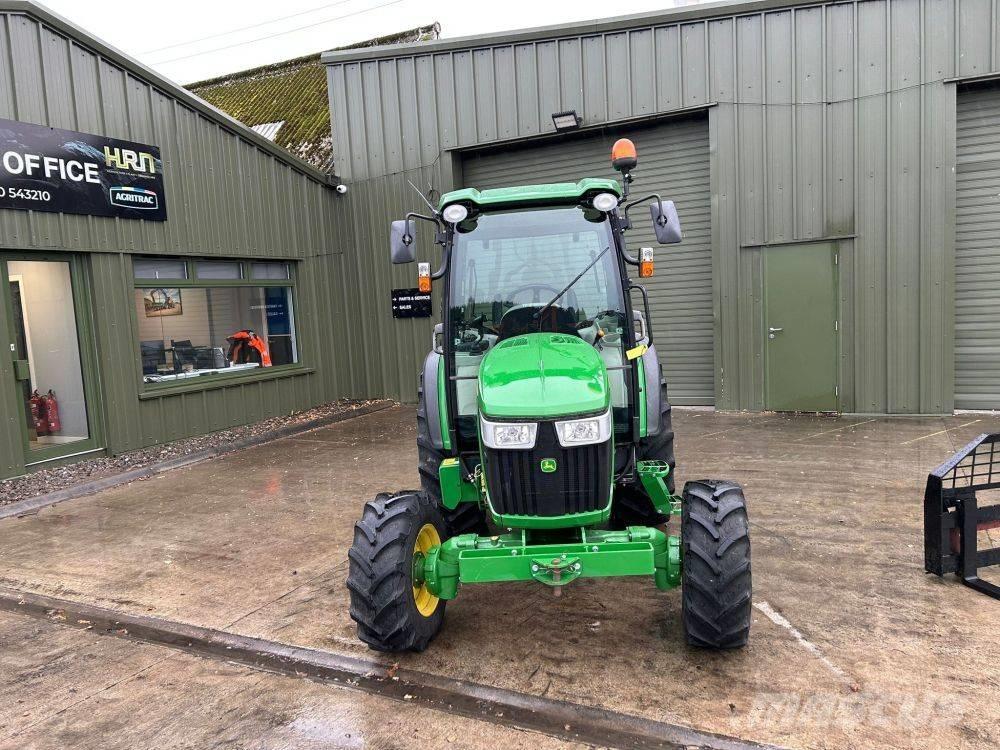 John Deere 4049 R Compact tractors
