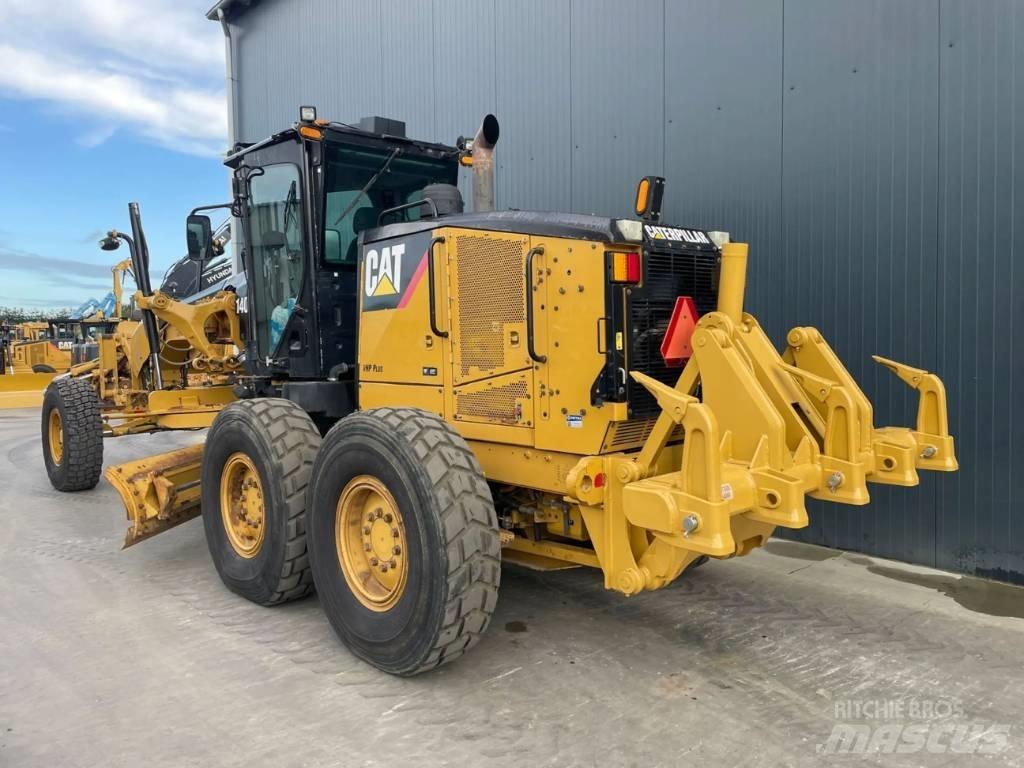CAT 140M Graders