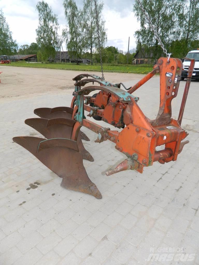 Kverneland 3 Conventional ploughs