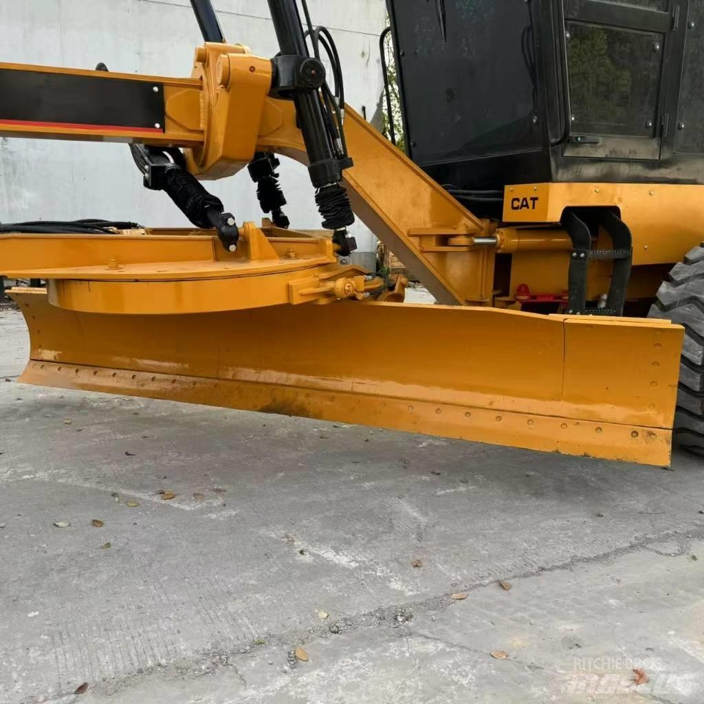 CAT 140 G Graders