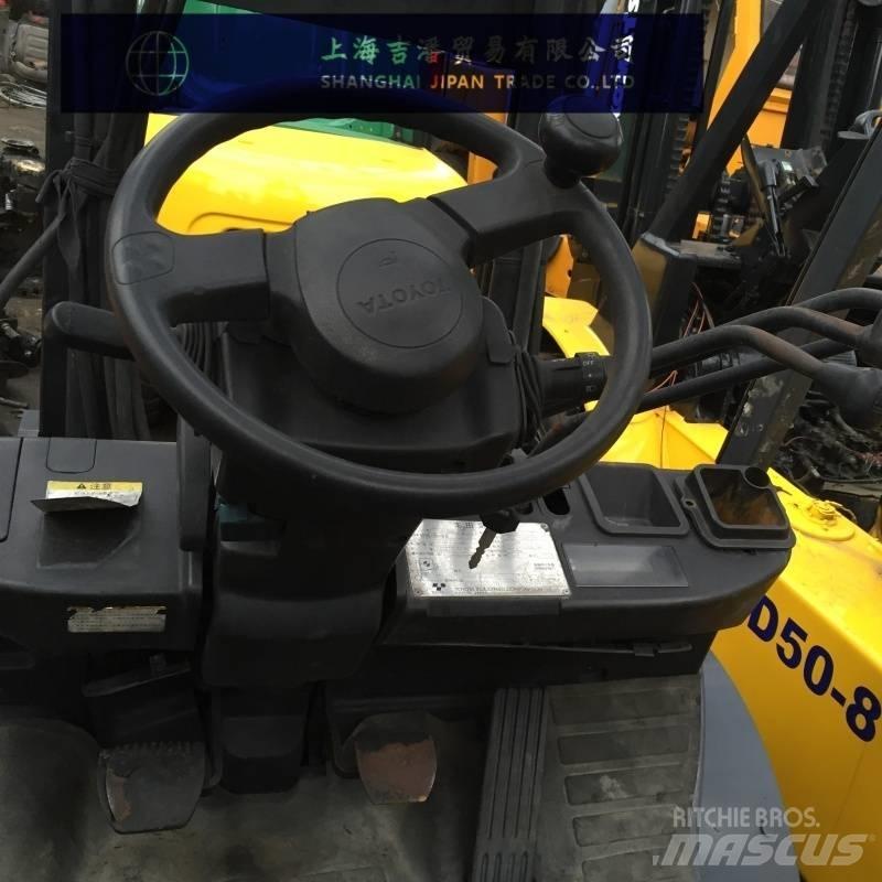 Toyota 8F Diesel trucks