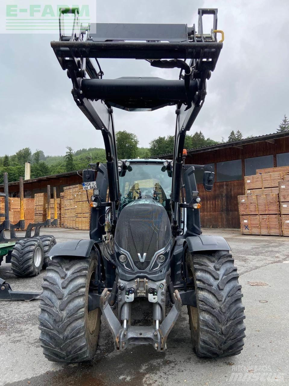 Valtra T254S Tractors