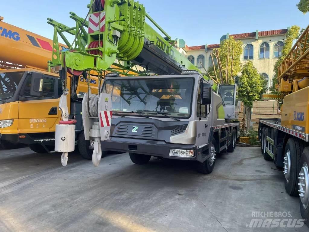 Zoomlion ZTC 251 V All terrain cranes