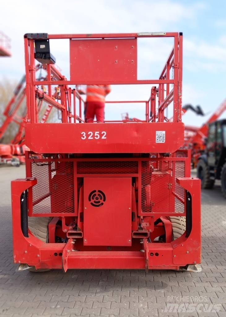 Genie GS 4390 RT Scissor lifts