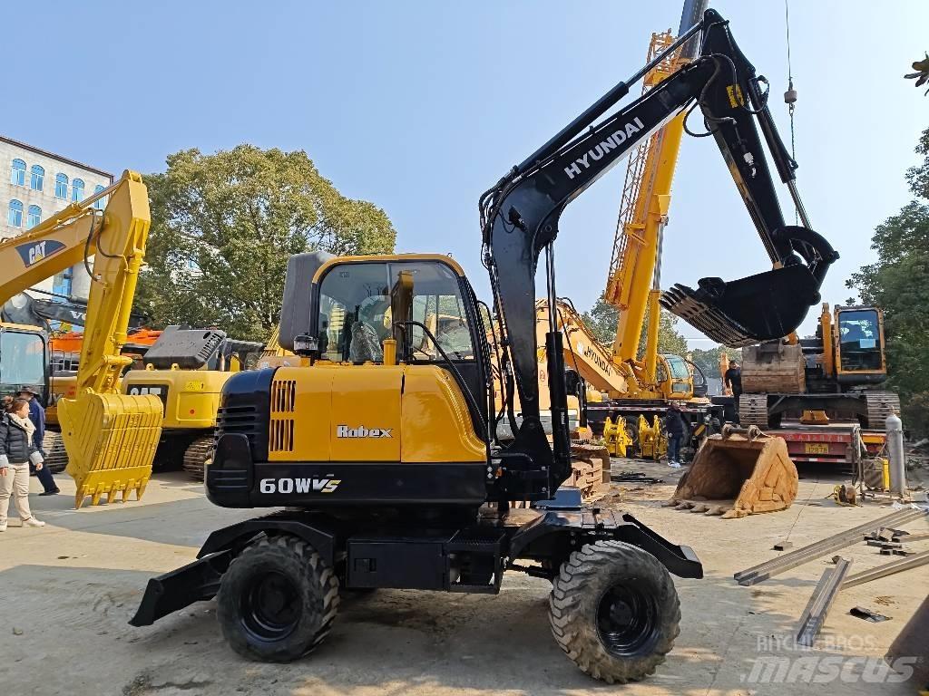 Hyundai 60 W Wheeled excavators