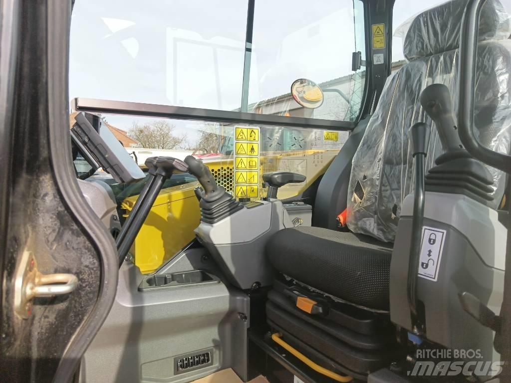 CAT 309 CR Midi excavators  7t - 12t