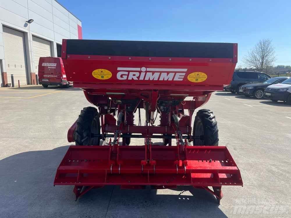 Grimme GL 32 B Potato planters