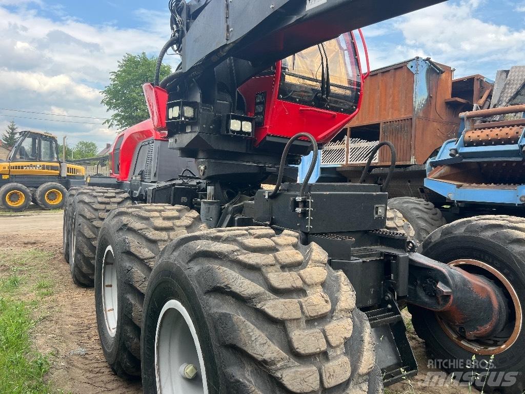 Komatsu 931 XC Harvesters
