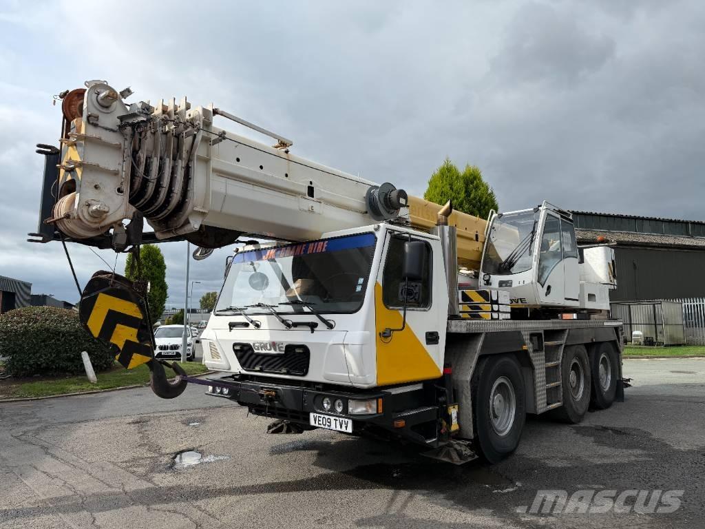 Grove GMK 3055 All terrain cranes