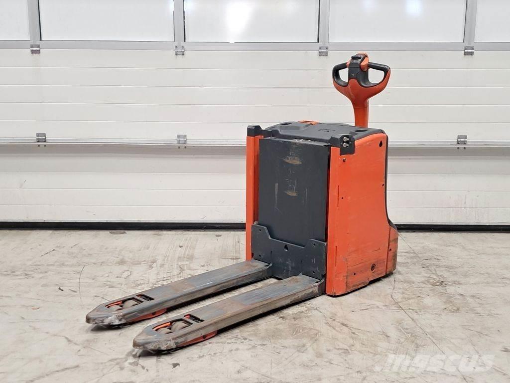 Linde T16L Low lifter