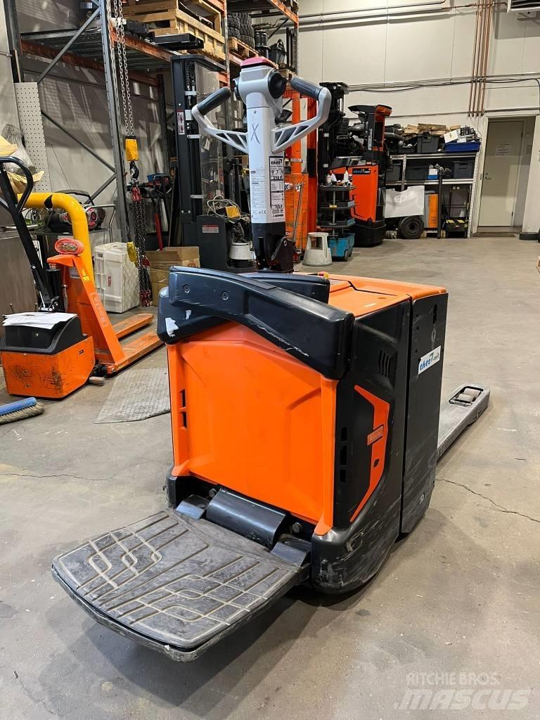 Rocla TPS20 Low lifter with platform