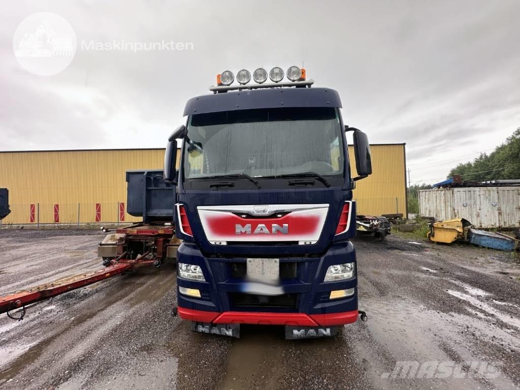 MAN TGX 26.480 Box body trucks