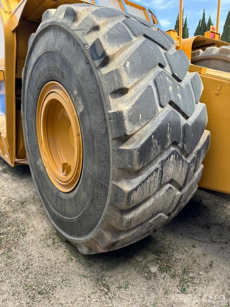 CAT 631 G Scrapers