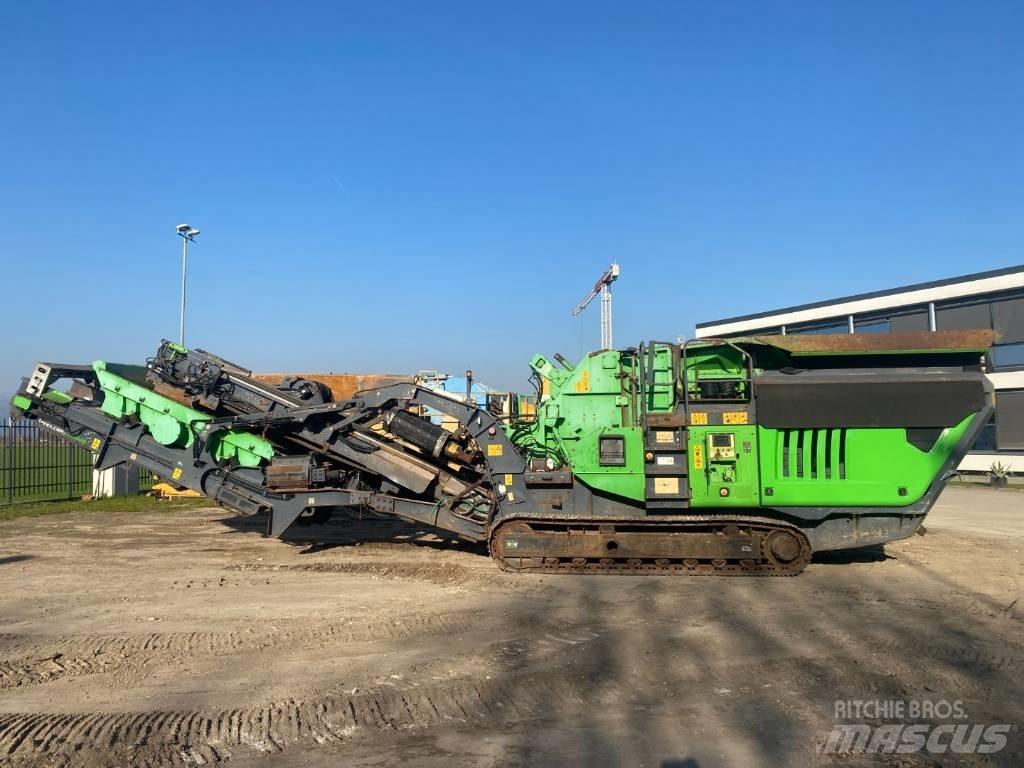EvoQuip Cobra 230R Mobile crushers