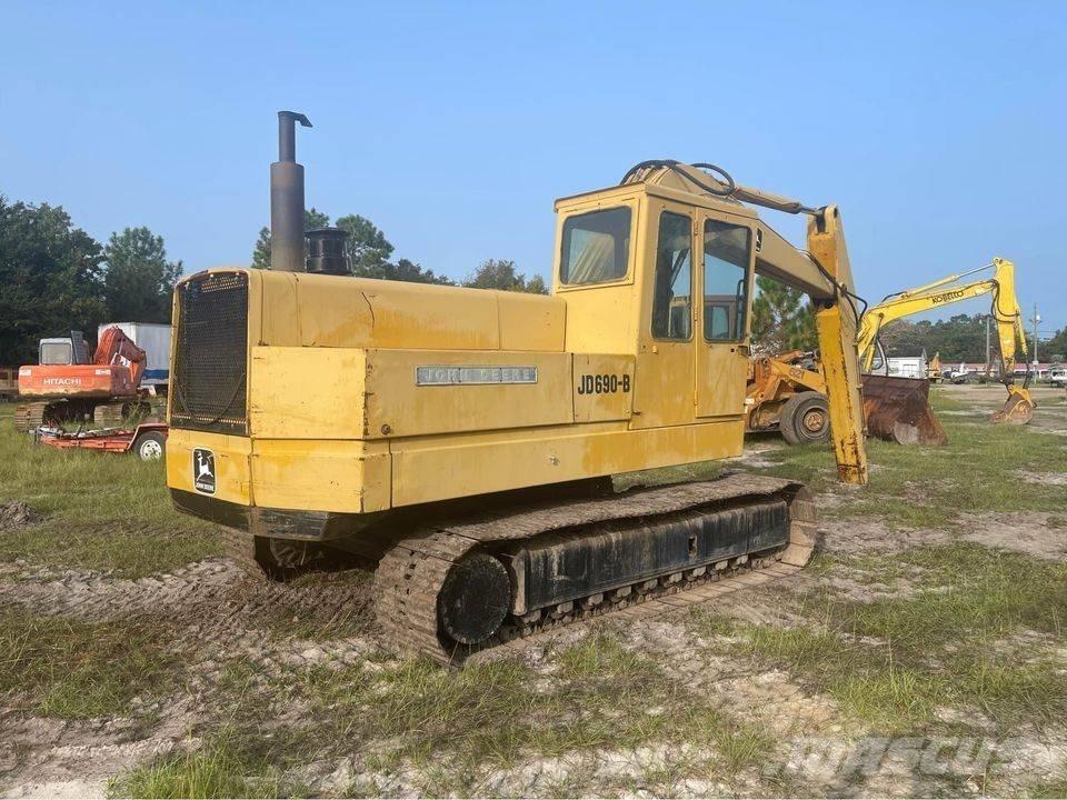 John Deere 690 B Crawler excavators