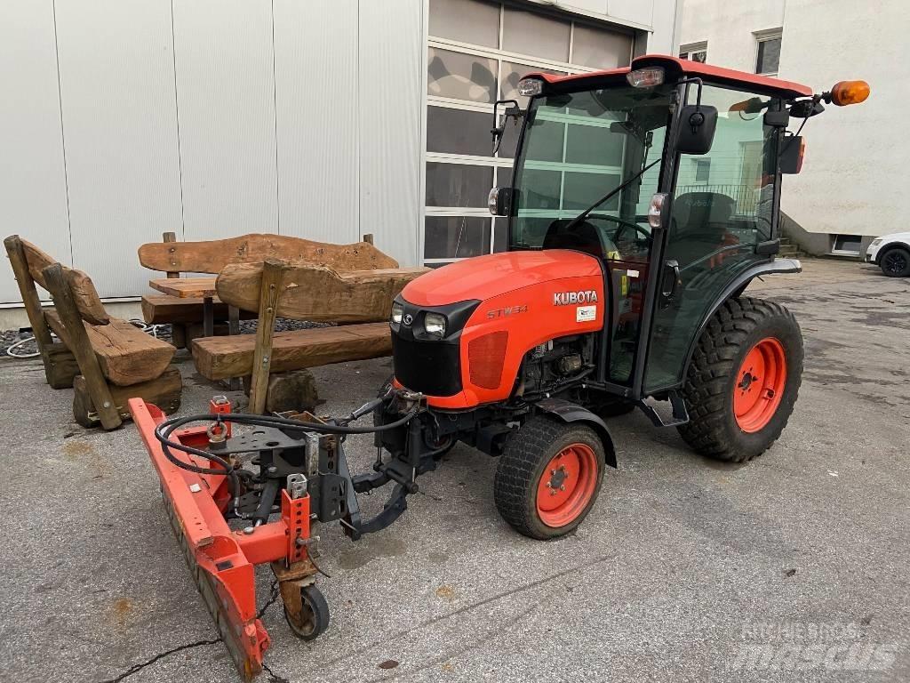 Kubota STW 34 Compact tractors