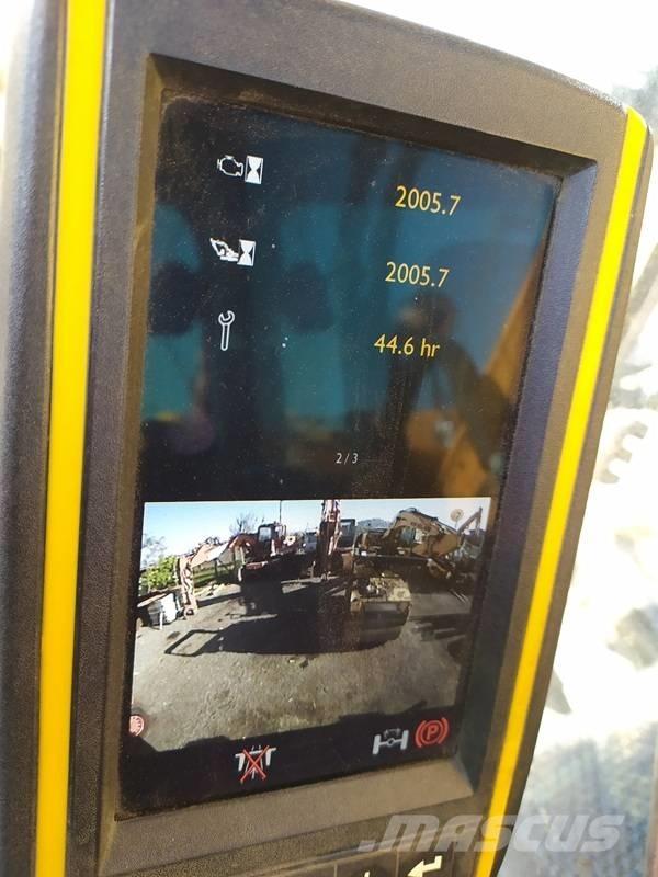 JCB JS 145 W Wheeled excavators