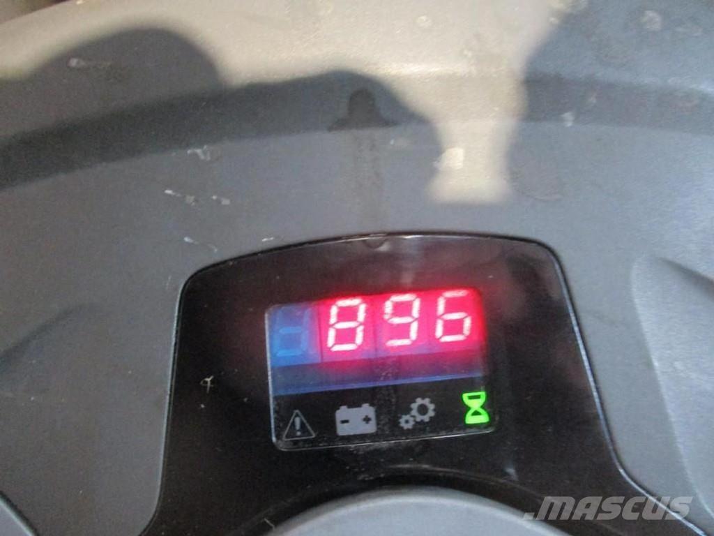 Toyota SWE 120L Pedestrian stacker