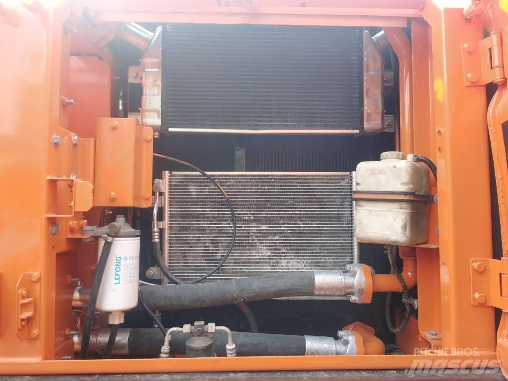 Doosan DX 225 LC Crawler excavators