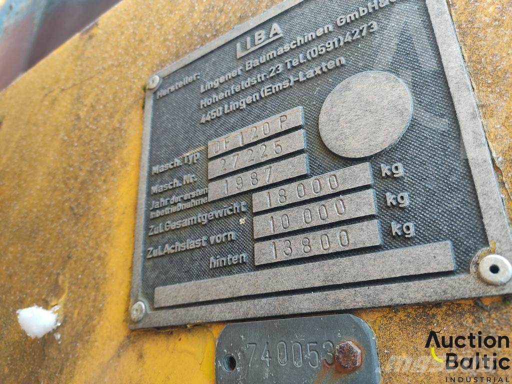 Demag DF 120 P Asphalt pavers