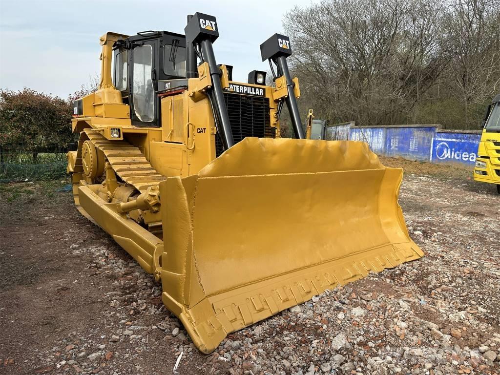 CAT D7H Crawler dozers