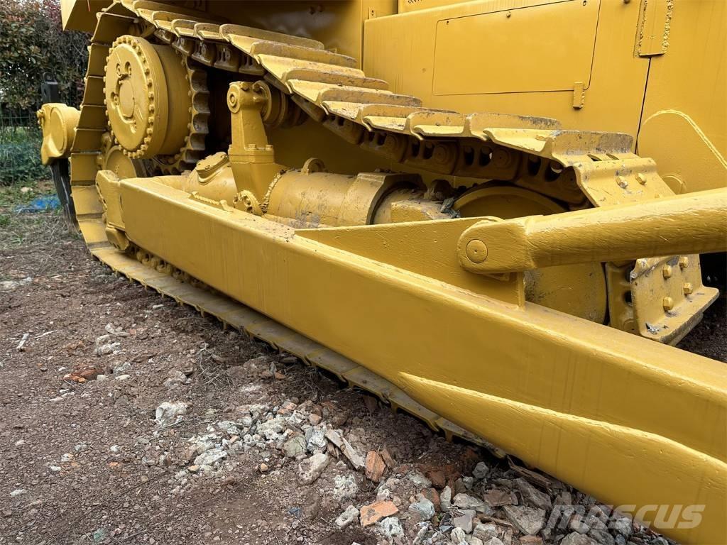 CAT D7H Crawler dozers