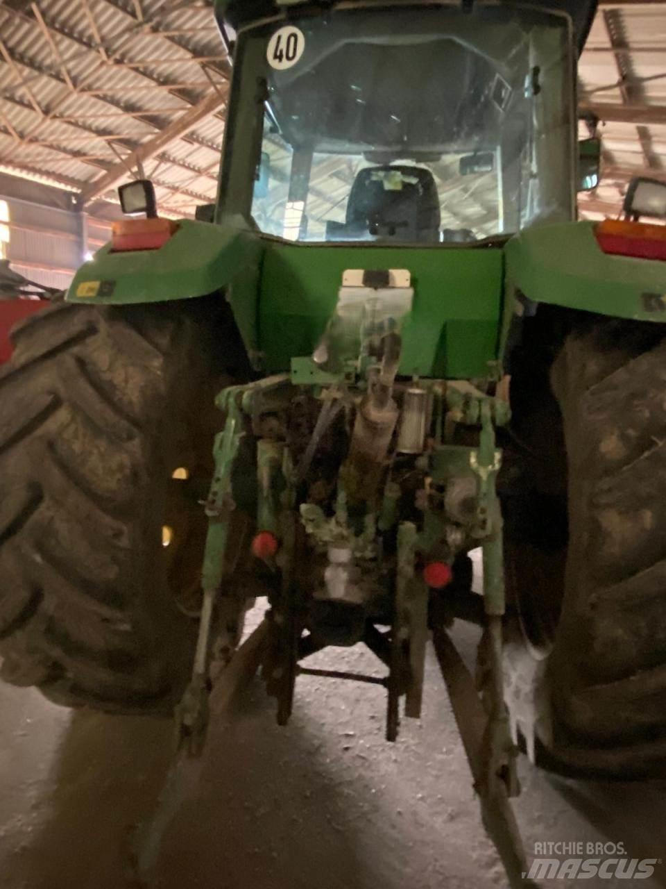 John Deere 8200 Tractors