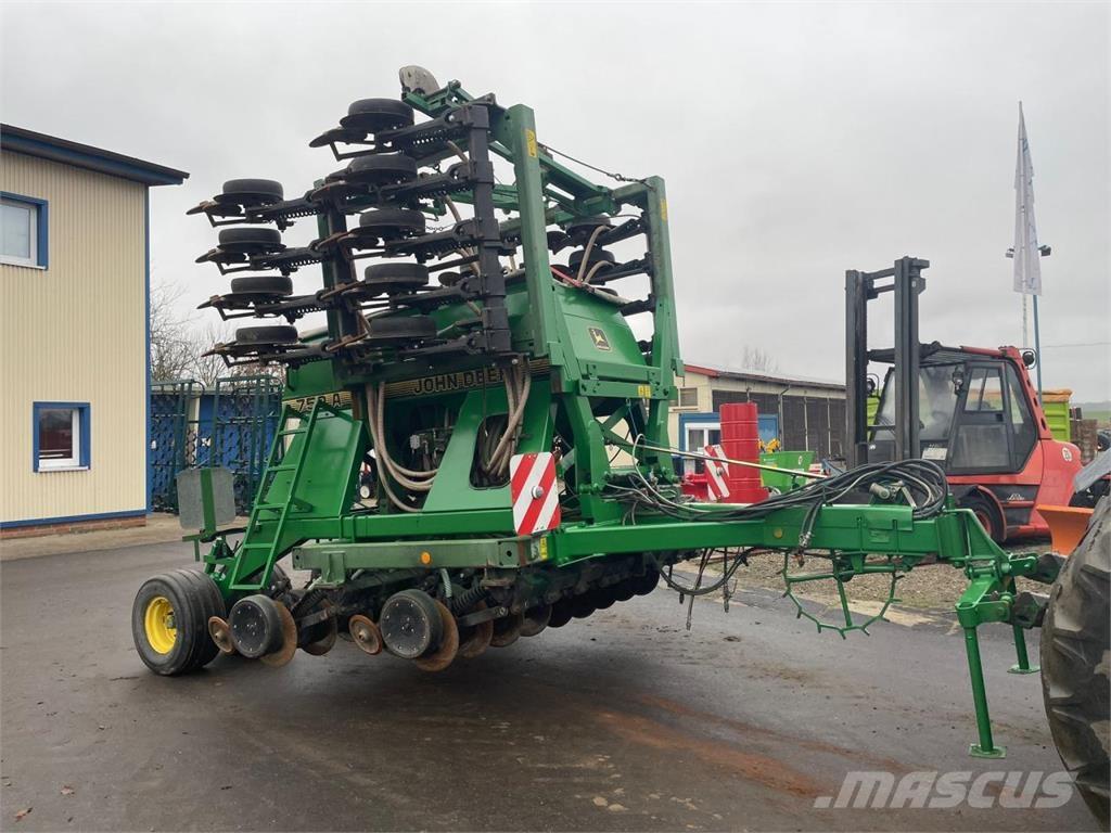 John Deere 750A 6m Precision sowing machines